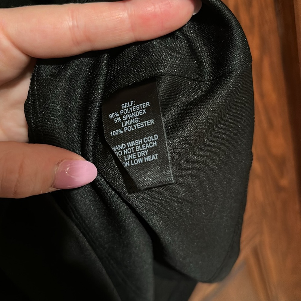 Lulus black ruffle wrap style dress Large - Picture 4 of 6